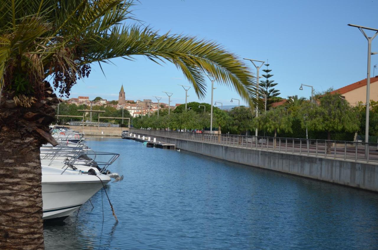 Charmant Appartement A 350M De La Plage Et Du Port Fréjus エクステリア 写真