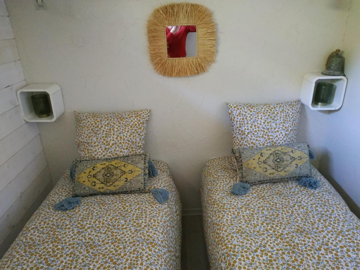 Charmant Appartement A 350M De La Plage Et Du Port Fréjus エクステリア 写真